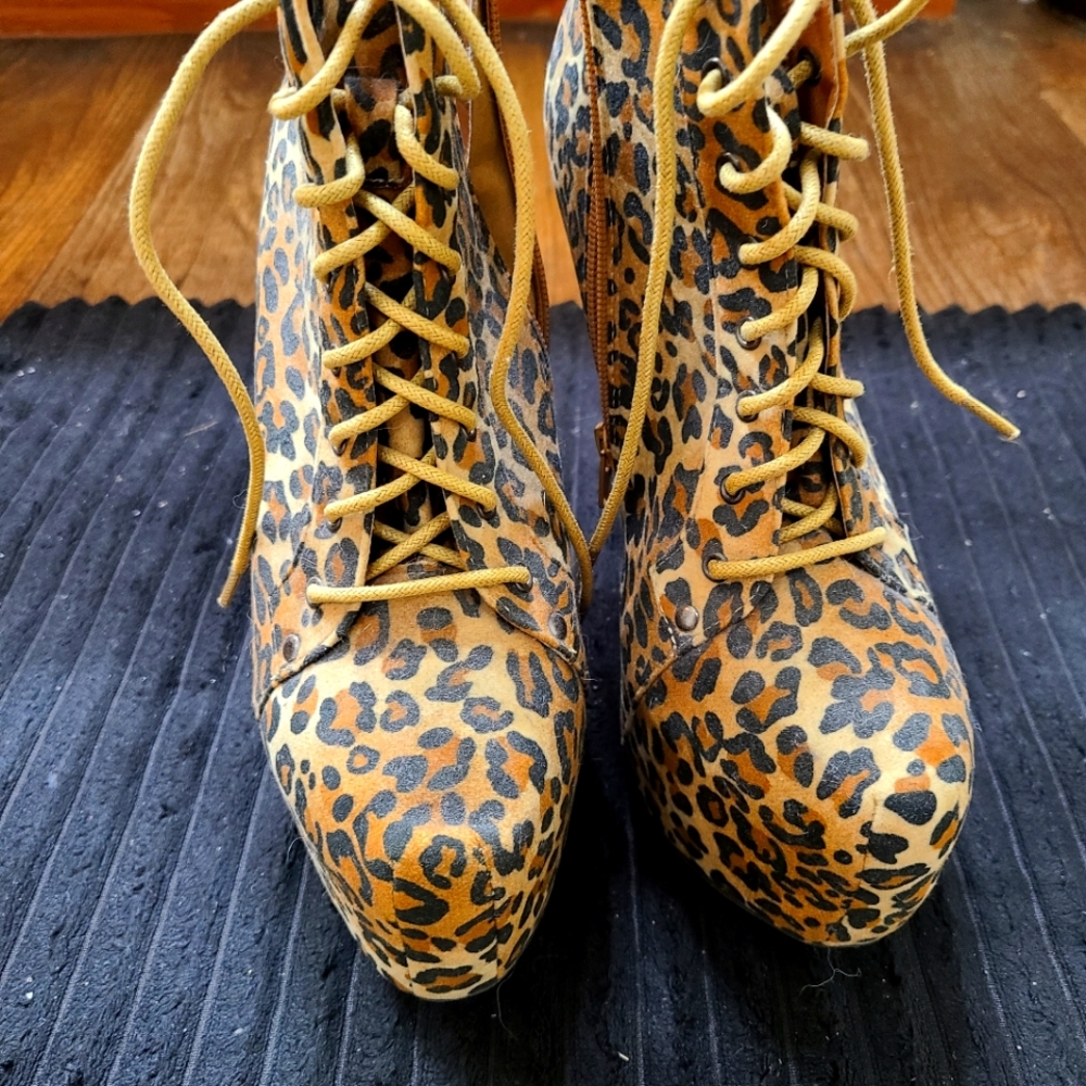 Justfab platform booties